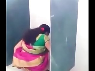 VID-20140117-PV0001-Chettiyapatti Government Higher Secondary School (IT) Tamil 37 yrs old married hot and sexy teacher Mrs. Mekala. M.Sc., M.Phil., B.Ed., pissing in toil